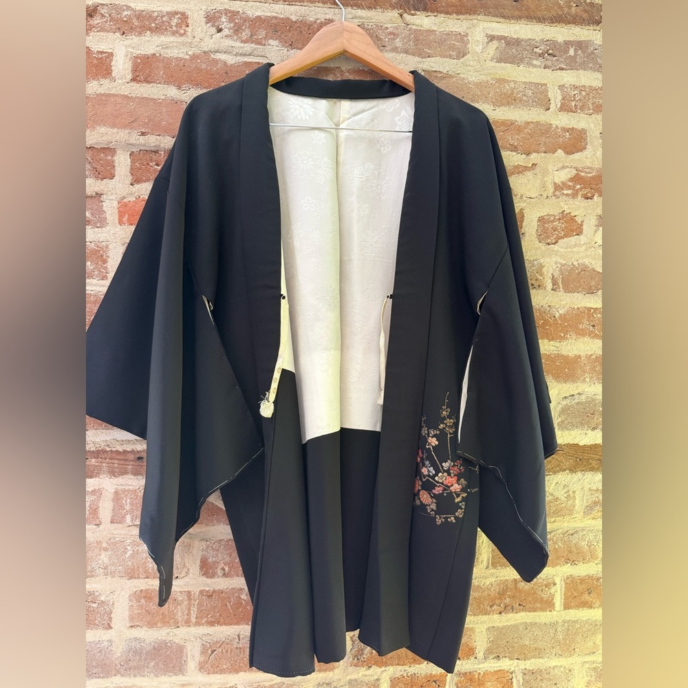 Elegant Black Kimono with Floral Embroidery